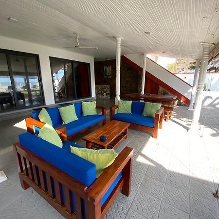 Tropical Beach House Хиккадува Экстерьер фото